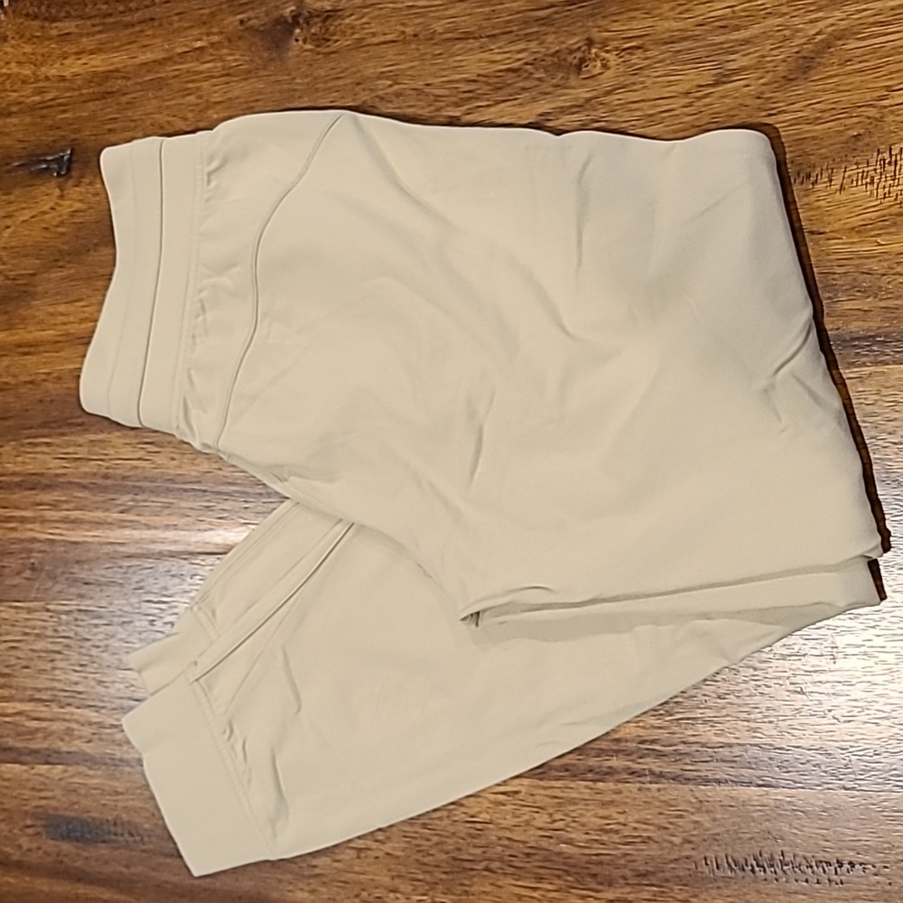 Lululemon  joggers size 6.